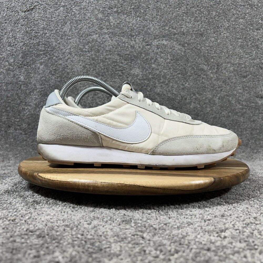 Nike Daybreak CK2351-101 Women's Sz 10.5 Ivory Light Gray Athletic Shoes Used